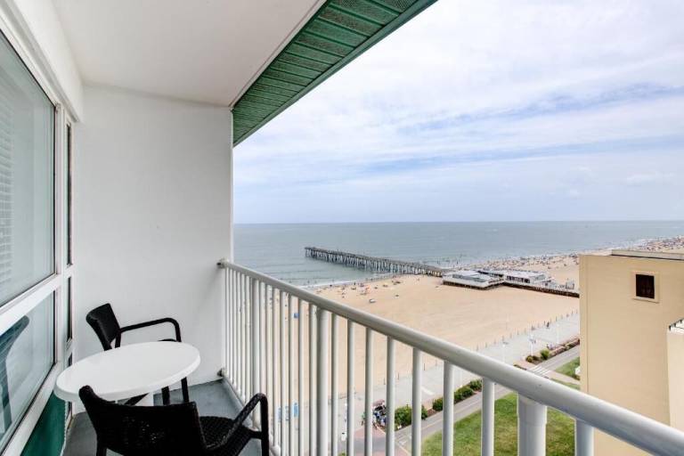 Villa Northeast Virginia Beach