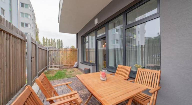 Apartment with terrace — photo 5