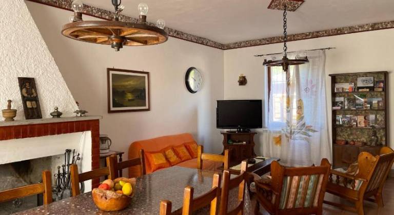House with 2 rooms for 6 persons — photo 3