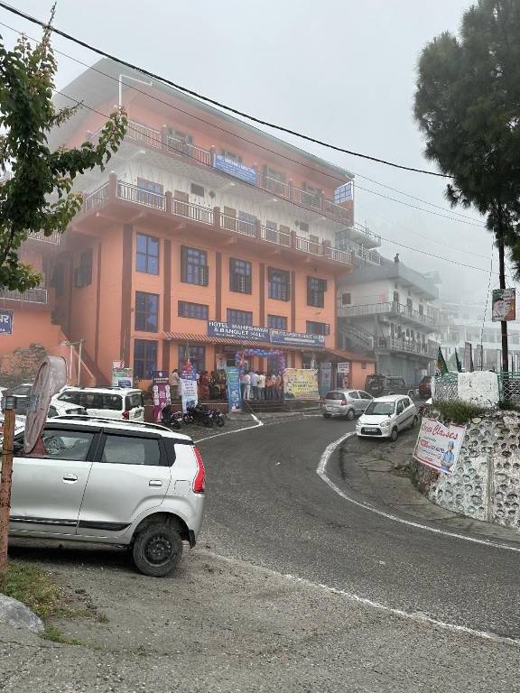 Hotel Maheshwari and Banquet Hall in Tehri
