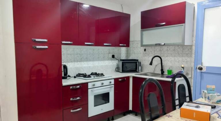 Serviced apartment with yard & terrace — photo 2