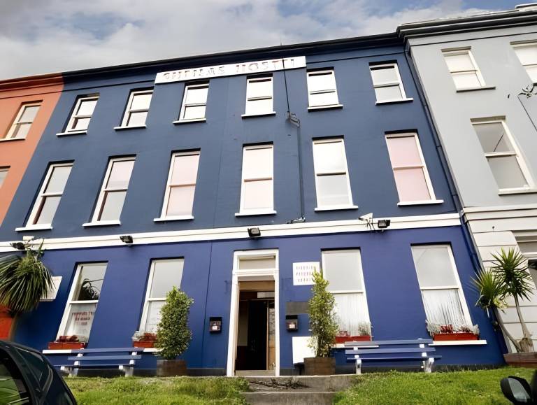 Sheilas Tourist Hostel
