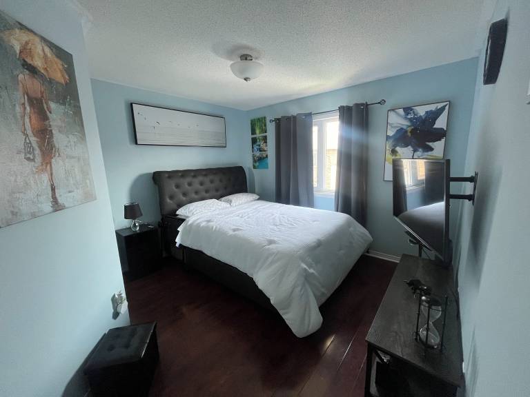 Brampton Vacation Home Rentals from 37 Hometogo