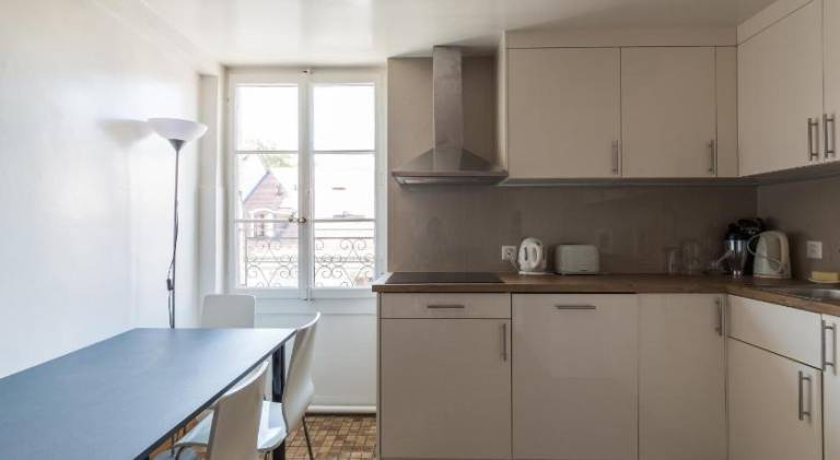 Rental apartment with 2 rooms for 4 persons — photo 4
