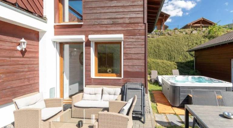 Villa with 2 rooms for 10 persons — photo 4