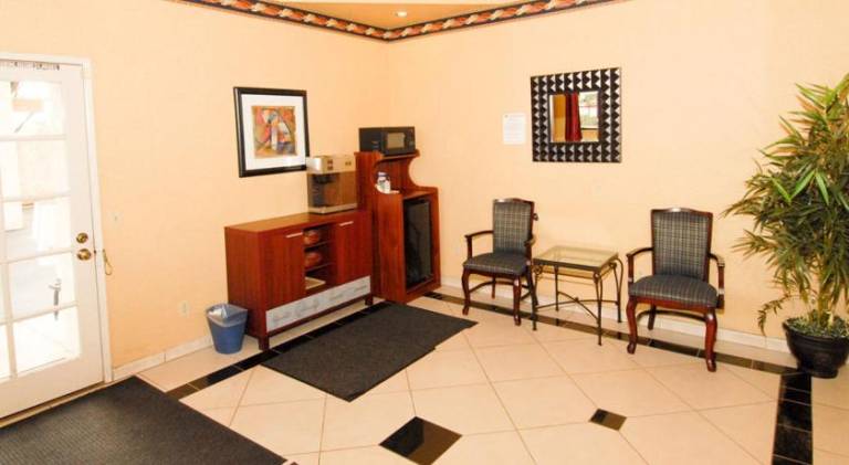 Regency Hotel - Moreno Valley — photo 2