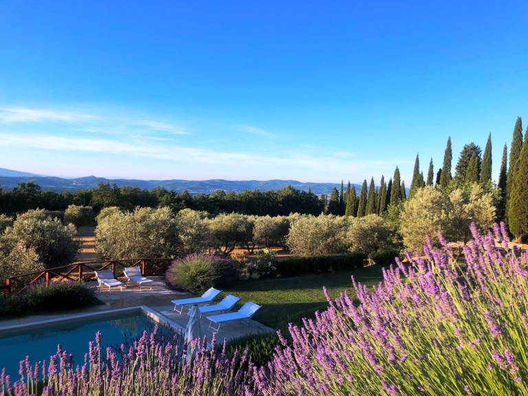 Villa mit Pool und zauberhafter Aussicht — photo 2