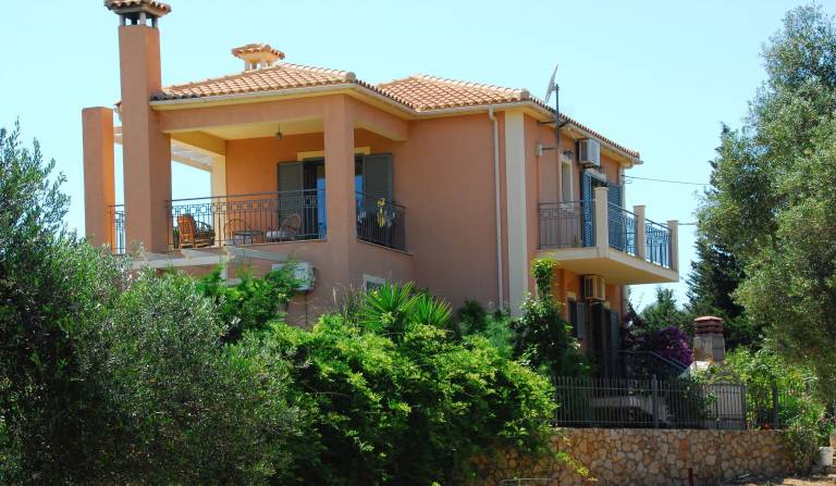 Villa  Pesada