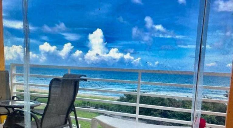 Vacation home with patio — photo 4