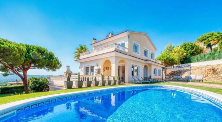 Villa with pool | Dogs allowed in Lloret de Mar