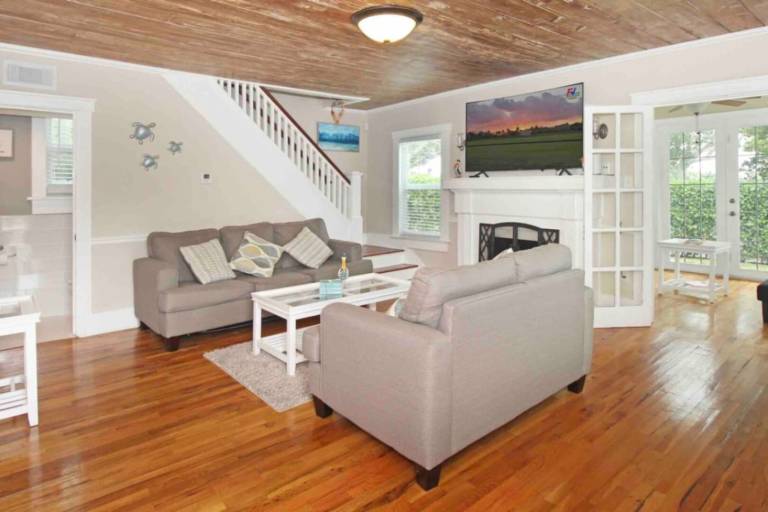 Charming vacation home | Dogs allowed — photo 2