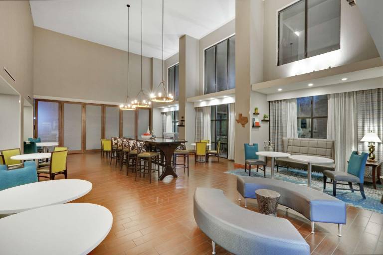 Hampton Inn & Suites Childress — photo 3