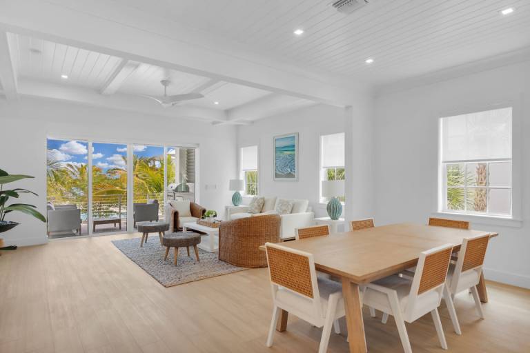 Luxury 3-Story Home in Marathon with onsite Beach & Pickleball — photo 4