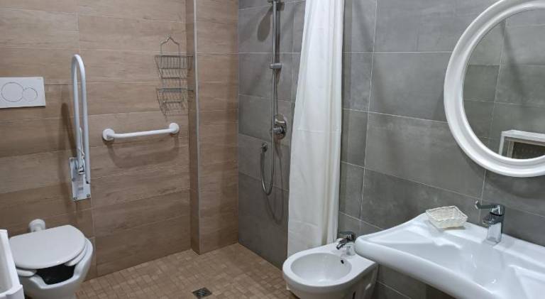 Holiday apartment with patio & yard | Perfect for remote work — photo 2