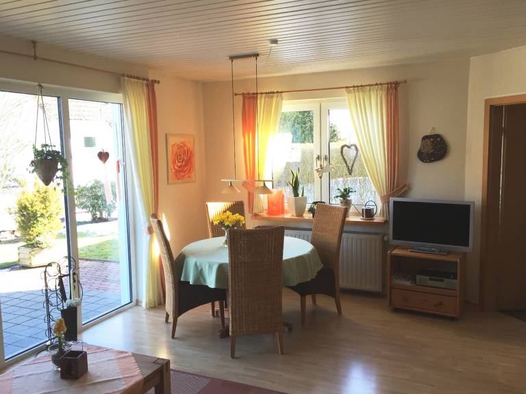 Ferienwohnung 60qm 2 Schlafzimmer max 4 Personen
