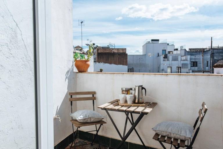 Children-friendly apartment with garden | Next to Seville Cathedral | Good for workation | Dogs allowed — photo 5