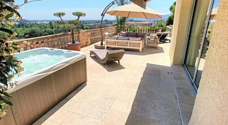 3 Bedrooms Villa near Cannes - Pool & Jacuzzi - Sea View — photo 2