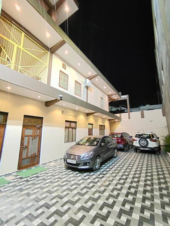 Bed and breakfast  Faizabad