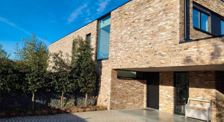 250 m&sup2; Villa