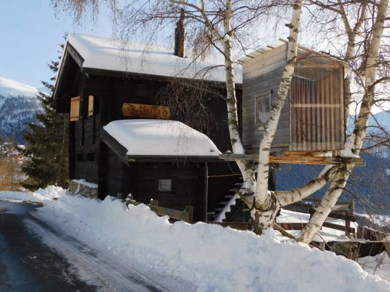 Vacation home with terrace | Mountain view — photo 2