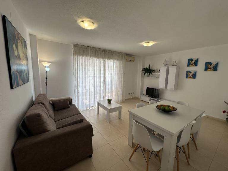 Apartment with patio | Next to the beach | Pets are welcome in Oropesa del Mar