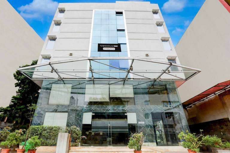 Townhouse Oak Ahmedabad Junction