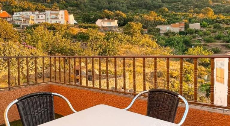Villa with grill, terrace & jacuzzi — photo 4