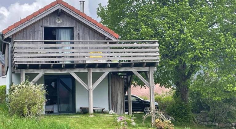 Fully equipped chalet with barbeque, yard & patio | Pet-friendly in Gérardmer