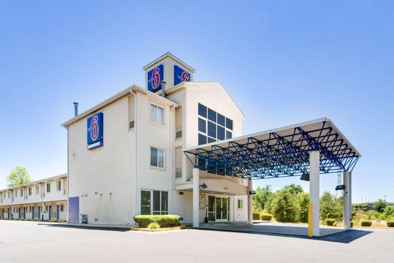 Motel 6 Statesville, NC in Statesville, NC