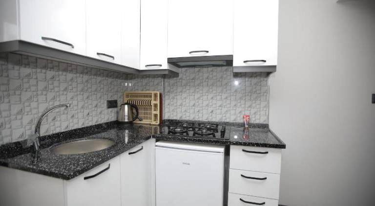 Lovely serviced apartment with terrace & yard | Dogs allowed — photo 2