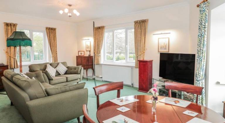 Holiday apartment with 2 rooms for 4 persons in Taunton