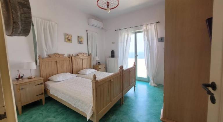 Vacation home with patio | Suitable for remote work | Pet-friendly — photo 2