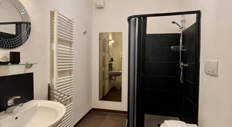 Serviced apartment with grill, garden & patio — photo 2