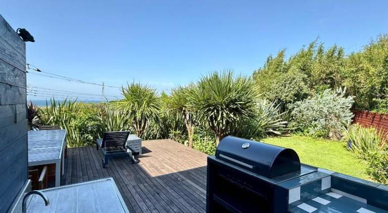 Villa with barbecue & terrace — photo 4
