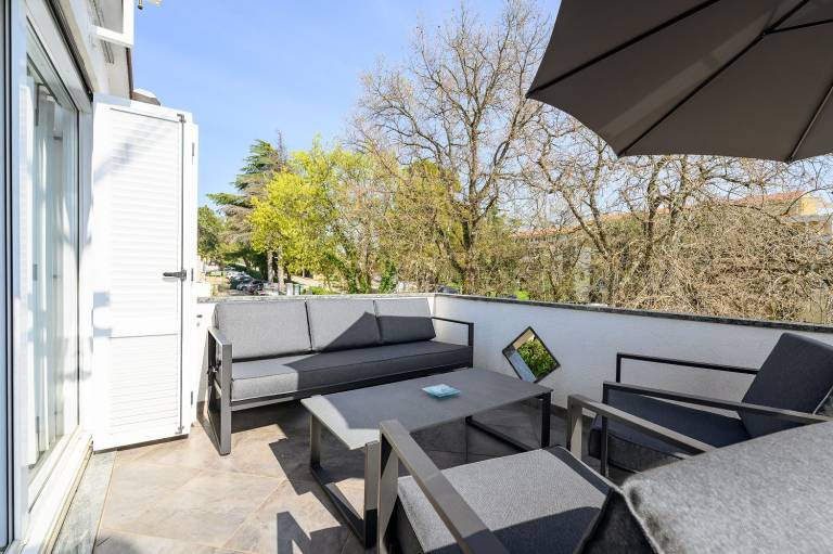 Fantastic apartment just 300 metres from the beach with a view of the tennis court - dogs welcome — photo 2