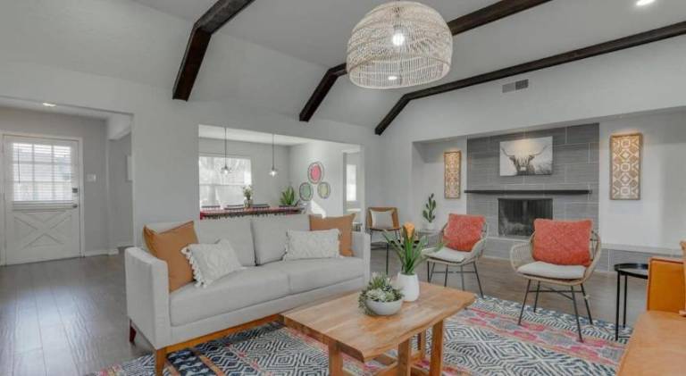 Ample house with pool | Pet-friendly — photo 2