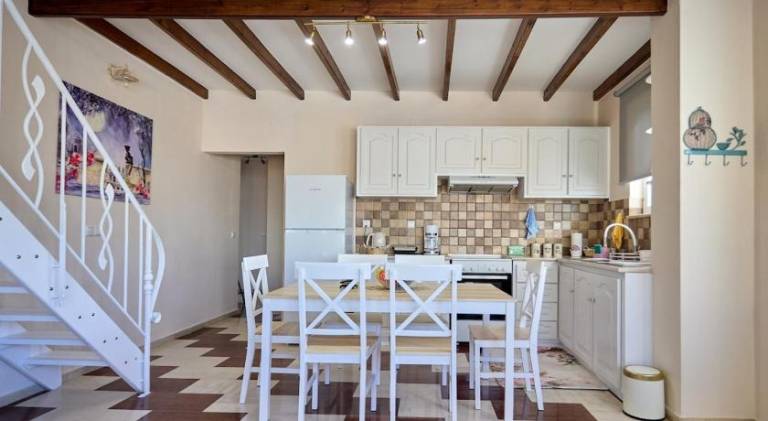 Sweet Cottage In The City — photo 3