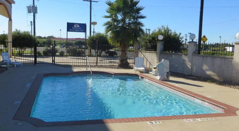 Americas Best Value Inn & Suites Hempstead Prairie View — photo 3