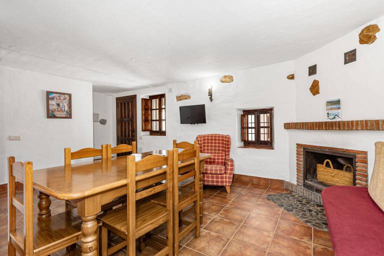 Country House 'La Cuadra' with Lake View, Shared Pool and Private Terrace — photo 4