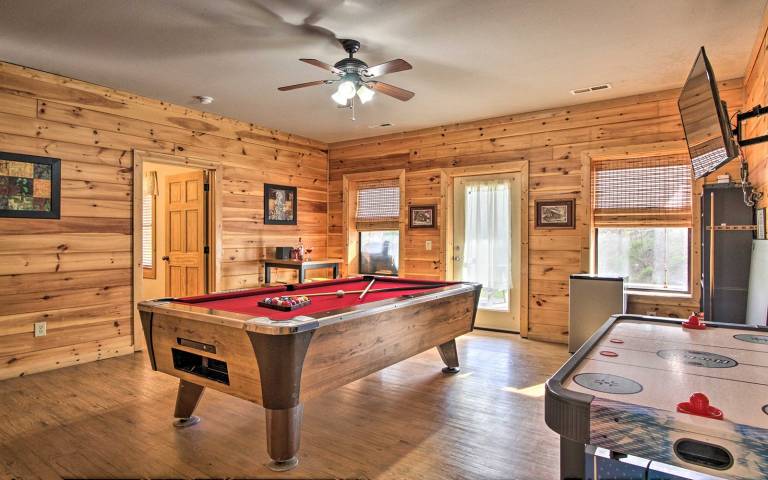 Cabin with barbeque & jacuzzi | Mountain view — photo 3