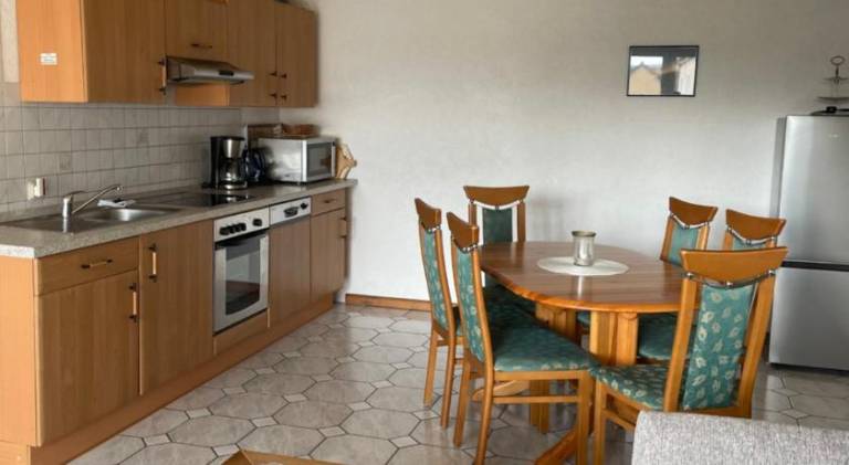 Apartment with patio, yard & grill | Pet-friendly — photo 2