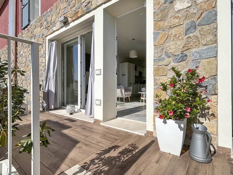 Vacation home with yard, barbeque & terrace | Perfect for remote work — photo 5