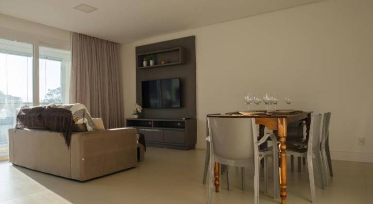 Holiday apartment with barbeque | Beach nearby | Pets are welcome in Florianópolis