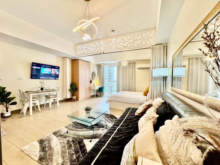 Hus Taguig