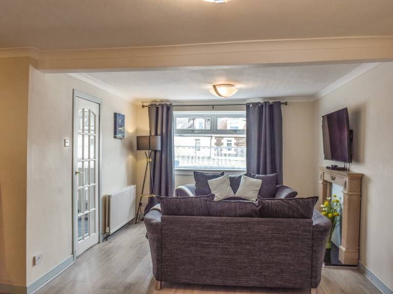 Family-friendly beautiful cottage with garden & grill | River view | Pets are welcome — photo 3