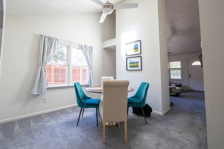 Cheerful 2 Bedroom Home near Virginia Wesleyan — photo 4