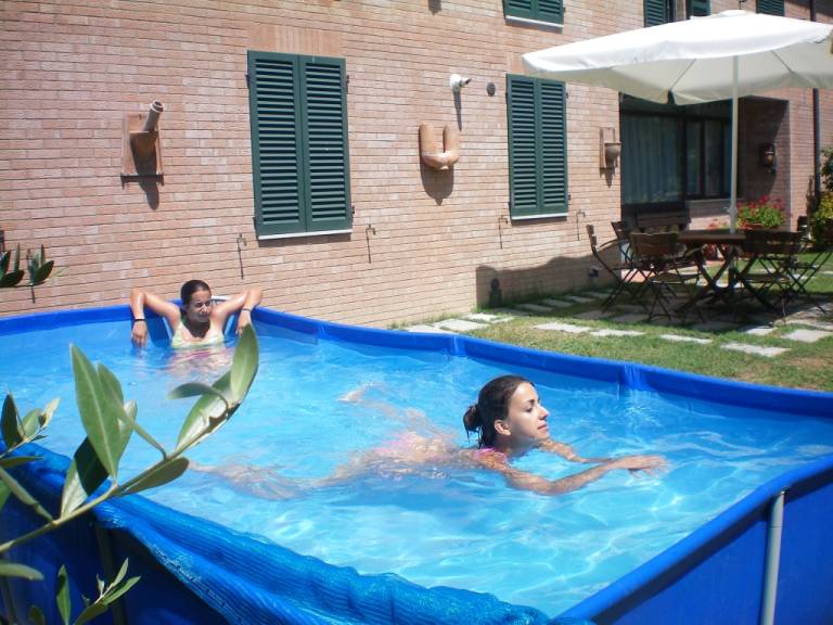 Family-oriented holiday apartment with yard, barbeque & private pool | Garden view | Dogs allowed — photo 3