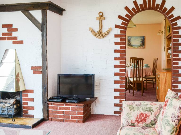 Cottage with yard | Sea view — photo 5
