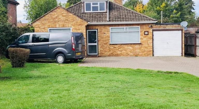 Villa with 1 room for 6 persons in Andover