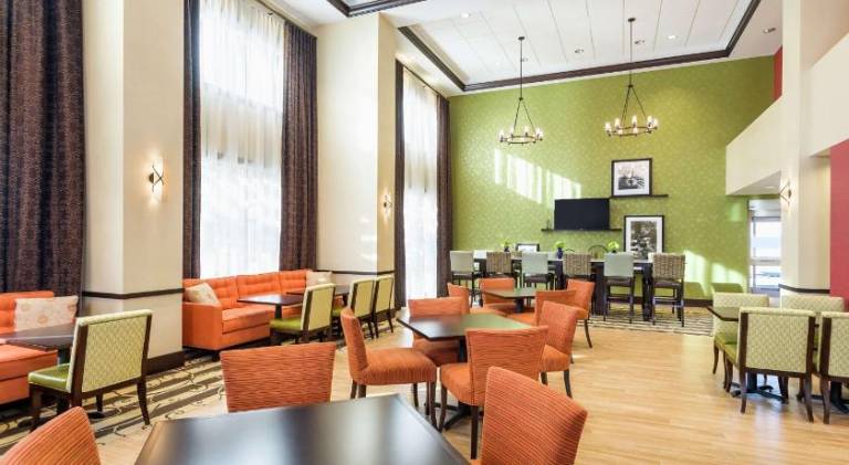 Hampton Inn & Suites San Bernardino — photo 3